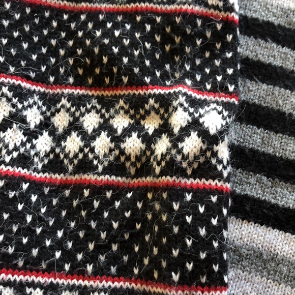 Maurice’s sweater size large - Picture 3 of 6